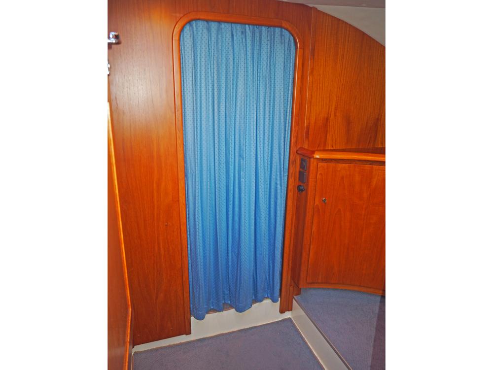 Fore ship, Accommodation